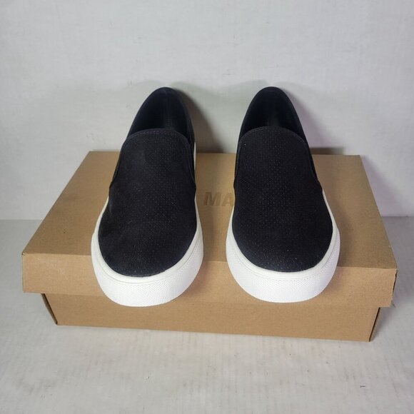 Steve Madden Women Zarayy Casual Resort Black Slip-On Sneakers Size 6